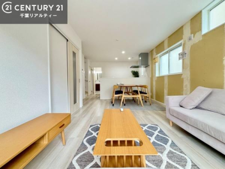 ���r���O �傫�ȑ����炽���Ղ�̗z���������閾�邢���r���O�B�J�����̂��郊�r���O�ŉƑ��c���̂��났�̎��Ԃ��߂����܂��I