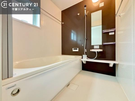 ���� �������������l�̕��͋C�̃o�X���[���́A�����o�Ă��ăo�X�^�C�����[���I
���d���撣���Ă��邲�J���ɂ��D�݂̍���̓����܂����āA�y����ł݂Ă͂������ł��傤���H