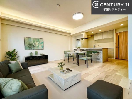 ���r���O �Ƌ��CG�p�[�X�ł��B��؂ȉƑ����W�܂邩�炱��LDK�ɂ͂�����肽���B
�q�����������C�ɏ΂��Ȃ��瑖�����Ă���p�����������u�L���Ƃɂ��ėǂ������v�Ǝv���u�Ԃł��B