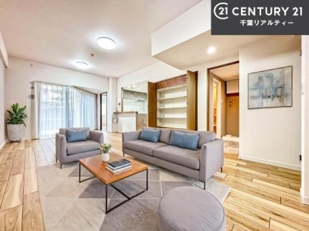 ���r���O �Ƌ��CG�p�[�X�ł��B�S�n�ǂ����r���O�͉Ƒ������R�ƏW�܂�܂��B�Ƒ��c�R�̎��Ԃ����������ł��B���Ƒ��ƁA����w�[���������Ԃ��߂��������ł��ˁB