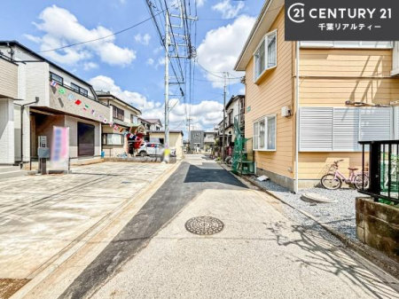 �O�ʓ��H�܂ތ��n�ʐ^ �O�ʓ��H��4���I�z����ǍD�ȗ��n�ł��B
�Ԍɓ��ꂪ���ȕ������S�ł��ˁB