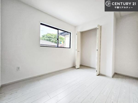 �q������ �|���o�������Ȃ��������́A���q�l�̂������Ƃ��Ă����S�ł��I
���[�X�y�[�X���[�����Ă���̂ŎU�炩�������������T�b�ƕЕt�����܂��I