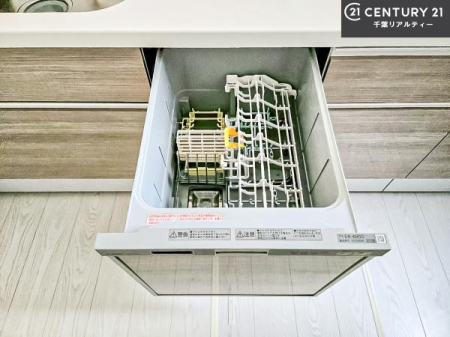 �L�b�`�� �H��@�t���I�Z��������~��͎�r��h�~�Ƃ��đ劈�􂵂܂��I�r���g�C���d�l�Ȃ̂ŁA�ꏊ����炸�����X�y�[�X���L���g���Ď�ۂ悭��Ƃ��o���܂��I