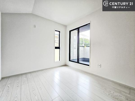 �m�� 2�ʍ̌����m�ۂ������邢�����́A���ʂ����ǂ��A���邭��ϋ��S�n�̗ǂ���ԂƂȂ��Ă���܂��B�����b�N�X���ĉ߂�����S�n�̗ǂ��������ł��I���̖ڊo�߂��X�b�L�����܂��ˁI