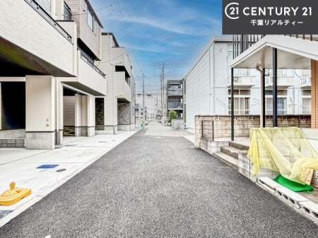 �O�ʓ��H�܂ތ��n�ʐ^ ���ӊ���A���q�l�̂���]�ɍ������������ꏏ�ɂ��ē���v���܂��B�Z��[���A�h�o�C�U�[�ɂ�邲���k������܂��B���Ђ͂��₢���킹�ɑ��Ή����܂��I���҂������܂���I