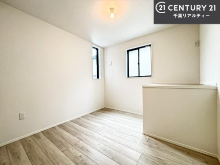 ���r���O�ȊO�̋��� �V���v���Ƀf�U�C������Ă��邽�߁A�Ƌ��I�т܂���I
���C�ɓ���̉Ƌ��u���Ă��낰���Ԃ���邱�Ƃ��ł��܂��B