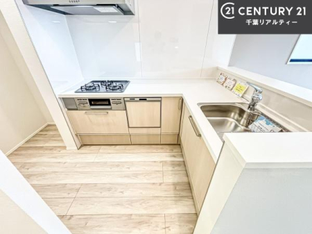 �L�b�`�� ��l�C�̑Ζʎ��V�X�e���L�b�`�����̗p���Ă��܂��I���Ƒ��̃R�~���j�P�[�V���������R�Ƒ�����݌v�ł��B
���q�l�ɂ��ڂ��͂��̂Ŋ������ł��ˁB���[�͂�����܂��I