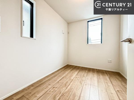 ���r���O�ȊO�̋��� �V���v���Ƀf�U�C������Ă��邽�߁A�Ƌ��I�т܂���I
���C�ɓ���̉Ƌ��u���Ă��낰���Ԃ���邱�Ƃ��ł��܂��B