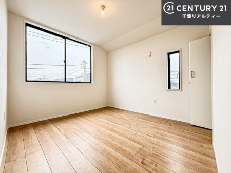 �Q�� �D���������������ޗm���́A���̖ڊo�߂��C�������ǂ������ł��ˁB���������Ԃ��������Ɖ߂������Ƃ��ł��܂��B�D�����F�����̃t���[�����O���ǂ�ȉƋ�ɂ��}�b�`���܂��I