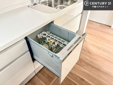 �L�b�`�� �H��@�t���I�Z��������~��͎�r��h�~�Ƃ��đ劈�􂵂܂��I�r���g�C���d�l�Ȃ̂ŁA�ꏊ����炸�����X�y�[�X���L���g���Ď�ۂ悭��Ƃ��o���܂��I