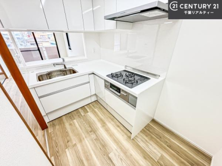 �L�b�`�� ���[�X�y�[�X���L�x�ŁA�����X�y�[�X���X�b�L���ƕЕt���Ђ�`�����p�ł��܂��I
���K�ɍ�Ƃ��ł��܂��I�����̗���������܂��I