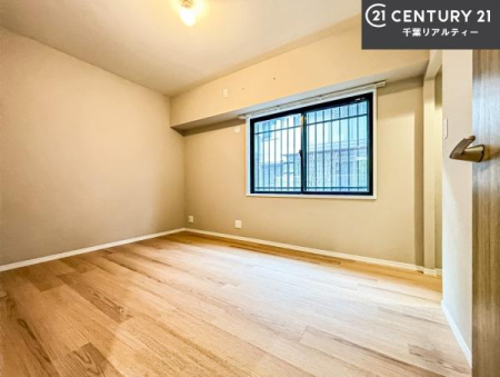 �q������ �V���v���Ƀf�U�C������Ă��邽�߁A�Ƌ��I�т܂���I
���C�ɓ���̉Ƌ��u���Ă��낰���Ԃ���邱�Ƃ��ł��܂��B