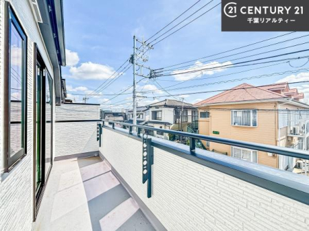 �o���R�j�[ �z������̗ǂ��o���R�j�[�ŁA�����󕨂��悭���������ł��ˁI
���V�C�̗ǂ����ɂ̓o���R�j�[�֏o�ă��t���b�V������̂��C�����悳�����ł��B