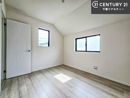 �q������ ���[�X�y�[�X����������m�ۂ���Ă��邽�߁A���������w�p�i���T�b�ƕЕt���A���ł��X�b�L���B
�Y��ȋ�Ԃ��ۂĂ܂��I