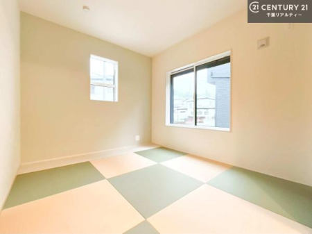 �a�� ���r���O�Ɨאڂ��Ă���a���ł��I�q�ԂƂ��Ă͂������A�Ǝ��̋x�e�X�y�[�X�Ƃ��Ďg�p����̂������ł��ˁI