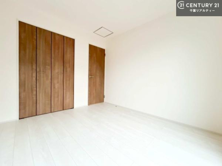 �m�� ���[�X�y�[�X�����Ă��܂��I�������X�b�L�����ڂ��鎖���ł��܂��ˁB
�Ƌ��I�΂Ȃ��V���v���ȃf�U�C���ׁ̈A�Ƌ��I�΂����C�ɓ���̋�ԍ�肪�ł������ł��ˁB