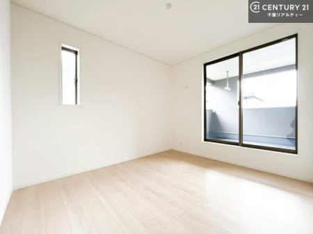 �m�� 2�ʍ̌����m�ۂ������邢�����́A���ʂ����ǂ��A���邭��ϋ��S�n�̗ǂ���ԂƂȂ��Ă���܂��B�����b�N�X���ĉ߂�����S�n�̗ǂ��������ł��I