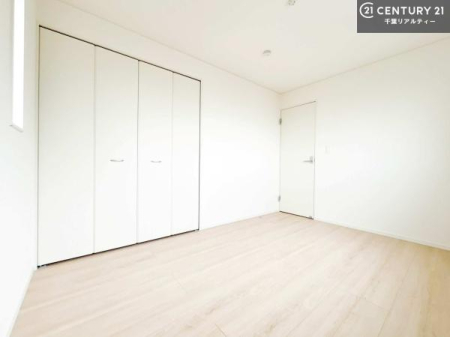 �q������ ���[�͂̂���m���ł��B����������������L�X�Ǝg���ċC�������ǂ��ł��I
�L���C�Ȗ��邢�������ŉ߂����̂́A�X�ɂ̂�т�������ł��܂��ˁI