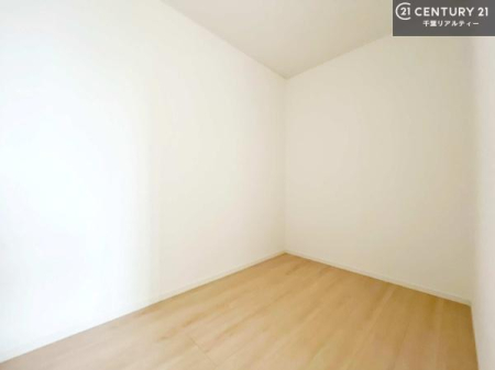 ���[ �[�˕t���I
�����Ղ艜�s���̂�����[�X�y�[�X�I�G�߂��̂̃C���e���A�̎��[�₨�m���̎��[�ɕ֗��ł��I