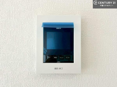 ���̑� TV���j�^�[�t�C���^�[�t�H���������B���K�҂̊���m�F���Ă���Ή��ł��邽�߁A�h�Ɩʂɂ��z�����ꂽ���S�̐ݔ��ł��B