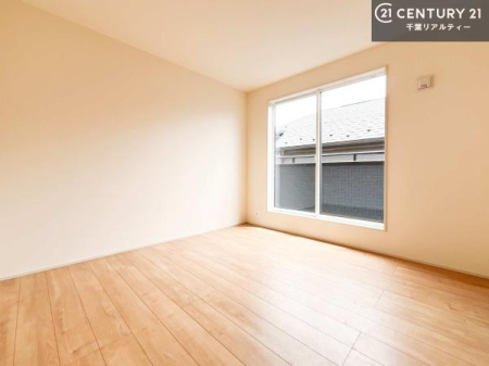 �q������ �V���v���Ń��C�A�E�g���₷���m���́A���q�l�̂������Ƃ��Ă��œK�B�����ɍ��킹�ď_��ɂ��g�����������܂��B