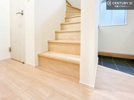 ���̑����� �K�i�́A�肷������Ă��Ė��邭��������������ƌ�����̂ň��S�I�g�̂̃T�|�[�g��]�|�h�~���S�E���S�ɗ��p���ł��܂��I