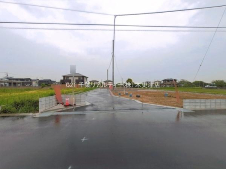 �O�ʓ��H�܂ތ��n�ʐ^ ���ӊ���A���q�l�̂���]�ɍ������������ꏏ�ɂ��ē���v���܂��B�Z��[���A�h�o�C�U�[�ɂ�邲���k������܂��B���Ђ͂��₢���킹�ɑ��Ή����܂��I���҂������܂���I