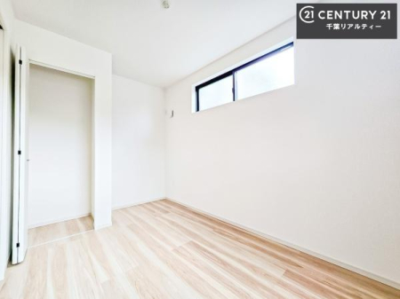 �q������ ���[�X�y�[�X����������m�ۂ���Ă��邽�߁A���������w�p�i���T�b�ƕЕt���A���ł��X�b�L���B
�Y��ȋ�Ԃ��ۂĂ܂��I