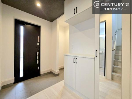 ���� ���ԃX�y�[�X��3�䕪����܂��I�Z�J���h�J�[�͂������A�o�C�N�⎩�]�ԂȂǂ��u���ꏊ�ɍ���܂���B(�Ԏ�ɂ��)�ڂ����ڍׂ́A���C�y�ɕ��Ђ܂ł��₢���킹���������B�y���n�̔���J�Ò��z