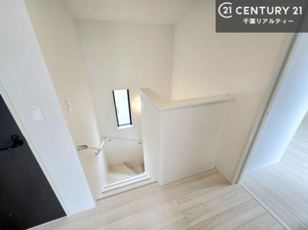 ���̑����� �K�i�́A�肷������Ă��Ė��邭��������������ƌ�����̂ň��S�I�g�̂̃T�|�[�g��]�|�h�~���S�E���S�ɗ��p���ł��܂��I�y���n�̔���J�Ò��z