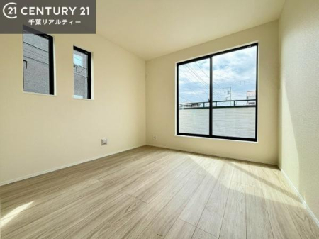 �m�� �V���v���Ƀf�U�C������Ă��邽�߁A�Ƌ��I�т܂���I
���C�ɓ���̉Ƌ��u���Ă��낰���Ԃ���邱�Ƃ��ł��܂��B