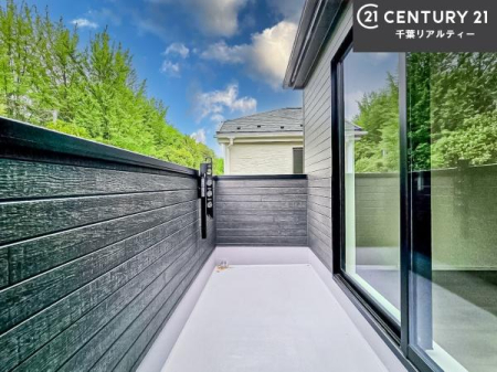 �o���R�j�[ �z������̗ǂ��o���R�j�[�ŁA�����󕨂��悭���������ł��ˁI
���V�C�̗ǂ����ɂ̓o���R�j�[�֏o�ă��t���b�V������̂��C�����悳�����ł��B