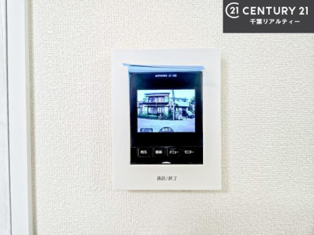 ���̑����� TV���j�^�[�t���C���^�[�z��������A�K��҂��f���Ŋm�F���Ă���Ή��ł��邽�߁A�h�Ɩʂ����S�ł��B���q�l�̂�����Ԏ��ɂ��S�����A���Ƒ��̈��S�E���S�ȕ�炵���T�|�[�g���܂��B