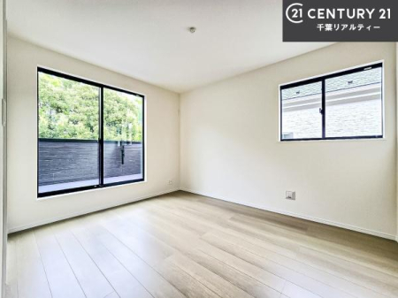 �m�� 2�ʍ̌����m�ۂ������邢�����́A���ʂ����ǂ��A���邭��ϋ��S�n�̗ǂ���ԂƂȂ��Ă���܂��B�����b�N�X���ĉ߂�����S�n�̗ǂ��������ł��I