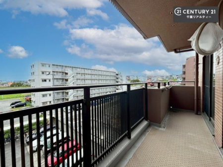 �o���R�j�[ �z������̗ǂ��o���R�j�[�ŁA�����󕨂��悭���������ł��ˁI
���V�C�̗ǂ����ɂ̓o���R�j�[�֏o�ă��t���b�V������̂��C�����悳�����ł��B�y���n�̔���J�Ò��z