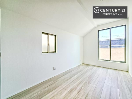 �Q�� �o���R�j�[�ɖʂ��Ă���m���ł��B���邭�����肪����A���C����������ł��܂��I���N���āA�O�ɏo�Ĕw�L�т����[�ċz�����ǂ������}������邱�Ƃ��ł��܂��B