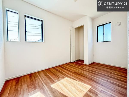 �q������ �|���o�������Ȃ��������́A���q�l�̂������Ƃ��Ă����S�ł��I
���[�X�y�[�X���[�����Ă���̂ŎU�炩�������������T�b�ƕЕt�����܂��I