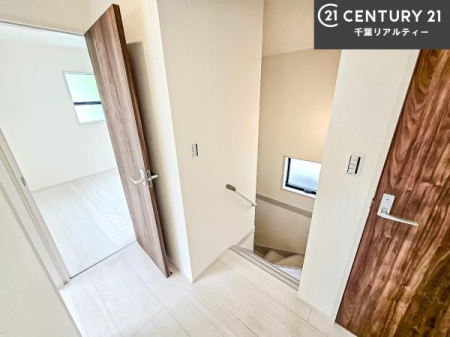 ���̑����� �K�i�́A�肷������Ă��Ė��邭��������������ƌ�����̂ň��S�I�g�̂̃T�|�[�g��]�|�h�~���S�E���S�ɗ��p���ł��܂��I