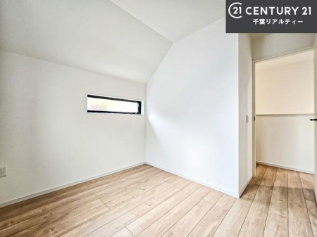 �Q�� ���[�͂̂���m���ł��B����������������L�X�Ǝg���ċC�������ǂ��ł��I
�L���C�Ȗ��邢�������ŉ߂����̂́A�X�ɂ̂�т�������ł��܂��ˁI