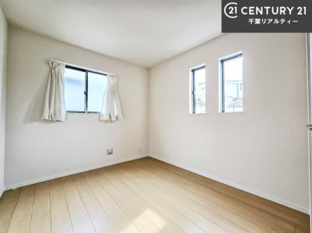 �m�� 2�ʍ̌����m�ۂ������邢�����́A���ʂ����ǂ��A���邭��ϋ��S�n�̗ǂ���ԂƂȂ��Ă���܂��B�����b�N�X���ĉ߂�����S�n�̗ǂ��������ł��I