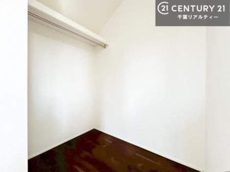 ���[ �E�H�[�N�C���N���[�[�b�g�t���ł��B��������̂��m���Ȃǂ����[���Ă��������ł��ˁI���ɂ���@�������ȂǋG�ߕ��̑傫�ȉƓd�����[�ł��܂��I