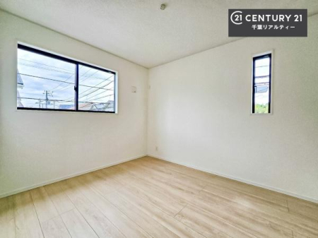 �m�� 2�ʍ̌����m�ۂ������邢�����́A���ʂ����ǂ��A���邭��ϋ��S�n�̗ǂ���ԂƂȂ��Ă���܂��B�����b�N�X���ĉ߂�����S�n�̗ǂ��������ł��I