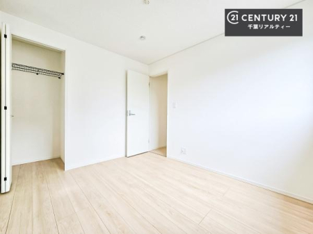 �q������ ���[�͂̂���m���ł��B����������������L�X�Ǝg���ċC�������ǂ��ł��I
�L���C�Ȗ��邢�������ŉ߂����̂́A�X�ɂ̂�т�������ł��܂��ˁI