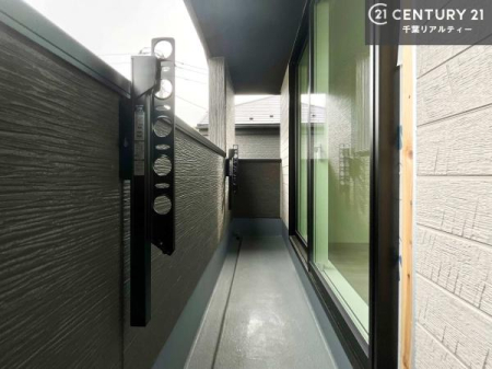 �o���R�j�[ �z������̗ǂ��o���R�j�[�ŁA�����󕨂��悭���������ł��ˁI
���V�C�̗ǂ����ɂ̓o���R�j�[�֏o�ă��t���b�V������̂��C�����悳�����ł��B