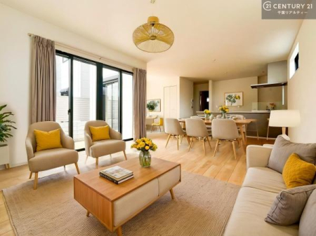 ���r���O �Ƌ��CG�p�[�X�ł��B�J�����̂���L�XLDK�I�\�t�@�[��_�C�j���O�e�[�u����u���Ă������ɂȂ�Ȃ��̂ŉ��K�ɉ߂����܂��I�R�~���j�P�[�V���������₷�����r���O�ł��I�y���n�̔���J�Ò��z