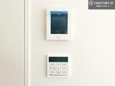 ���̑� TV���j�^�[�t���C���^�[�z���ł��q�l�̂�����Ԓ��Ȃǂ����S�ł��ˁB�{�^���ЂƂł����C�̏������ƂƂ̂��I�I�[�g�o�X���B