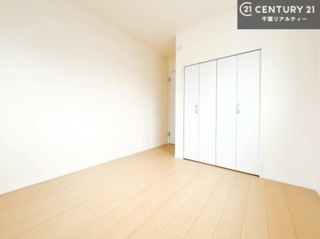 �q������ ���[�͂̂���m���ł��B����������������L�X�Ǝg���ċC�������ǂ��ł��I
�L���C�Ȗ��邢�������ŉ߂����̂́A�X�ɂ̂�т�������ł��܂��ˁI