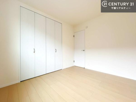 �m�� �V���v���Ƀf�U�C������Ă��邽�߁A�Ƌ��I�т܂���I
���C�ɓ���̉Ƌ��u���Ă��낰���Ԃ���邱�Ƃ��ł��܂��B
