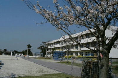 ���ӊ� �y���w�Z�z���P�Y�s���ޗǗ֏��w�Z�F1577m