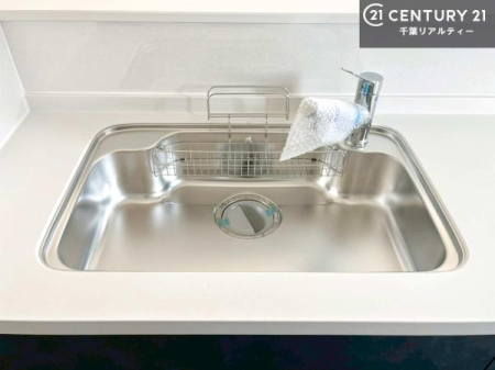 �L�b�`�� �y���d�l�z���C�h�ȃV���N�ł��ˁI�������˂ɂ������������₷���Ǝ����y�X�d�l�̃V�X�e���L�b�`���ł��I
�f�U�C�����Ƌ@�\�������˂��L�b�`���Ő�����������܂��ˁI